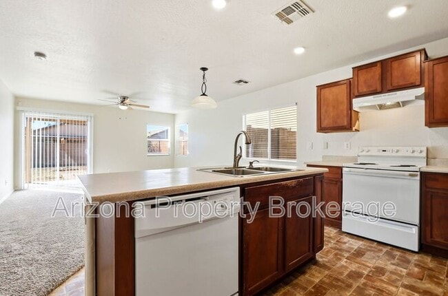 Building Photo - 3765 E Superior Rd