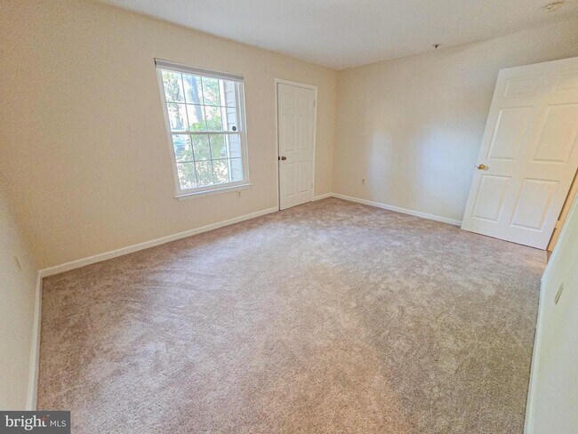 Building Photo - 10823 Hampton Mill Terrace