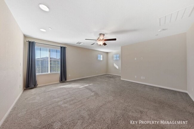 Building Photo - 2324 Mundare-