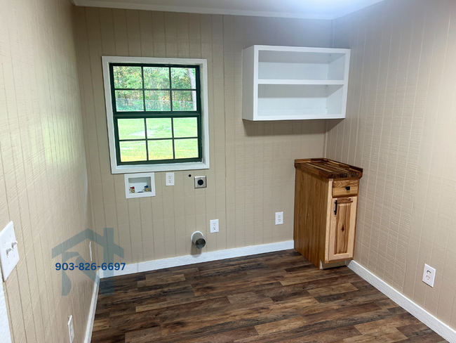 Building Photo - 57 County Rd 4465