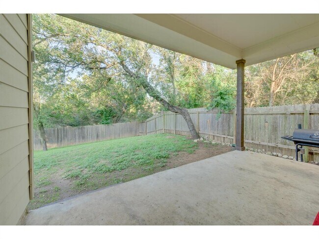 Building Photo - 14808 Foy Dr