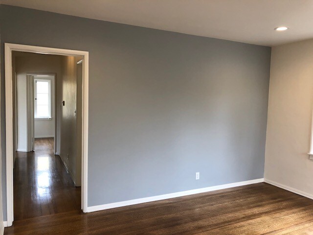 Living room - 3200 McCarthy Dr