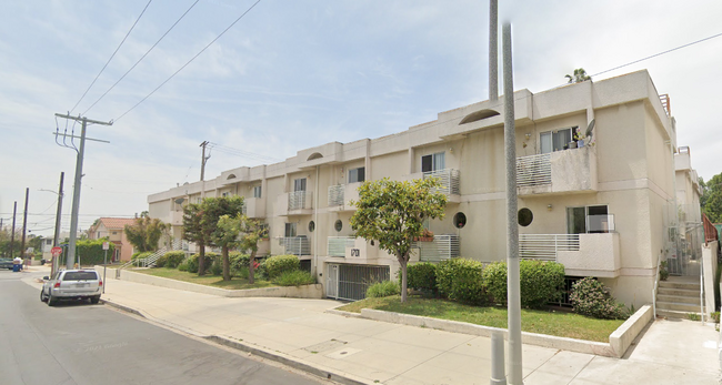 Primary Photo - 1701 Talmadge St