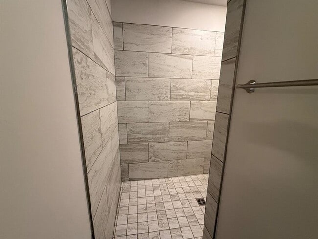 Building Photo - 7712 Windstone Dr