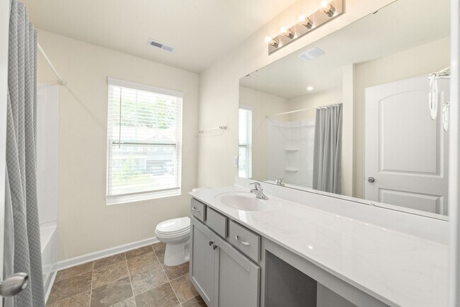 Building Photo - 9517 Harvard Oak Ct