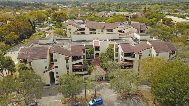 Building Photo - 9020 SW 125th Ave