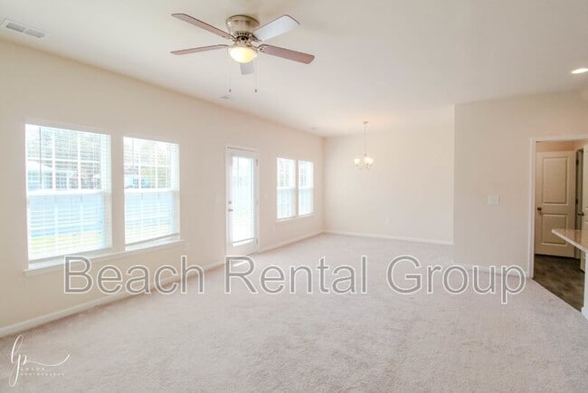 Building Photo - 313 Grv Pk Lp