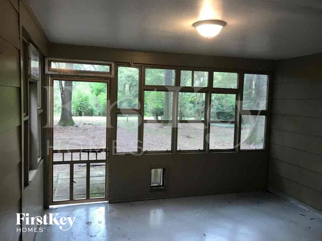 Building Photo - 5712 Fox Bend Ave