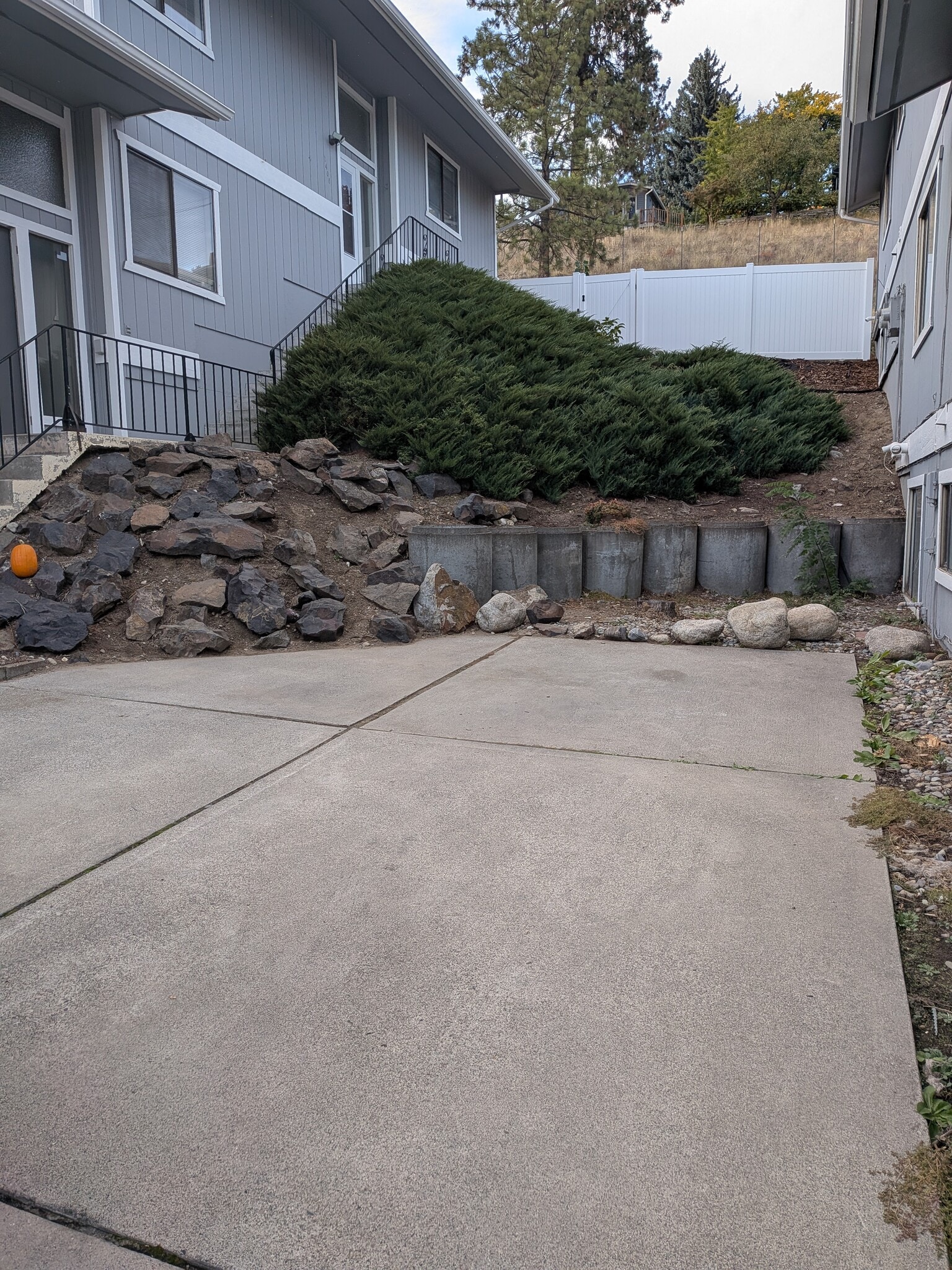 Additional parking - 1406 W Cora Ct