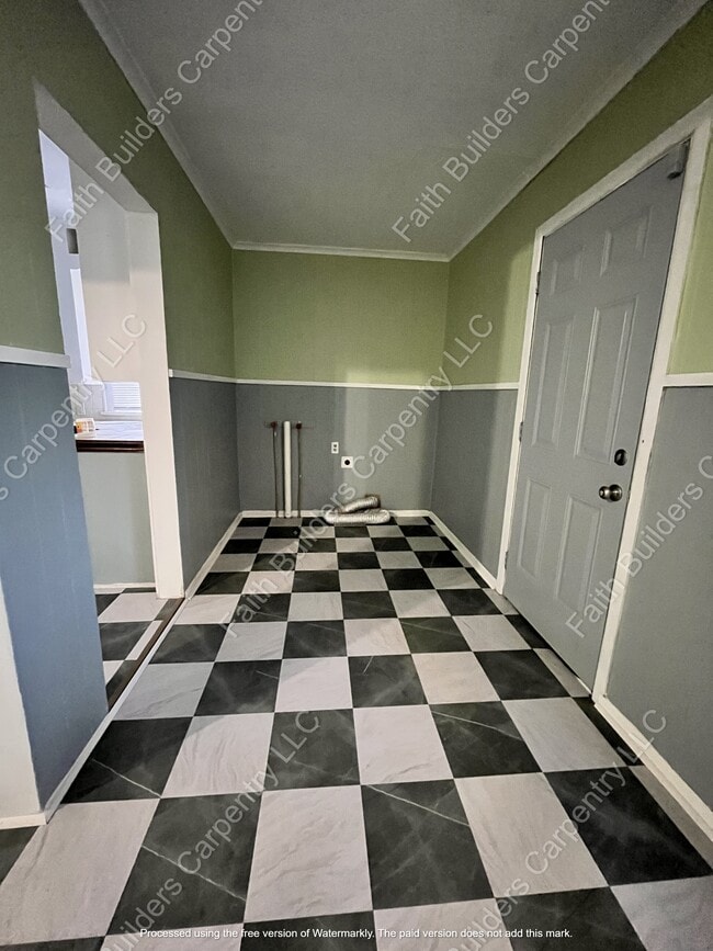 Building Photo - 3250 Wagner St