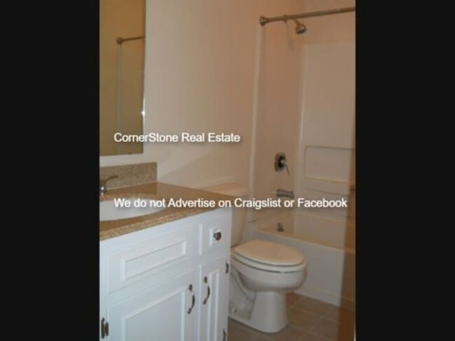 Building Photo - 5012 Shimmer Dr