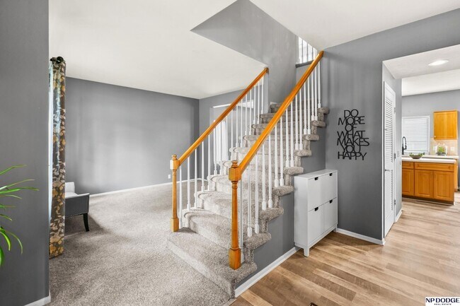 Building Photo - 1104 Valleyview Dr