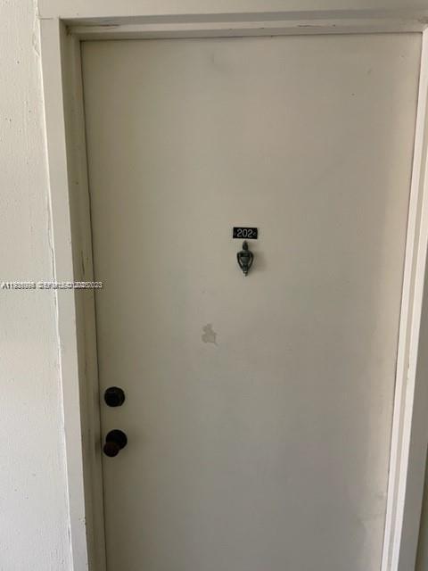 Building Photo - 2701 Riverside Dr