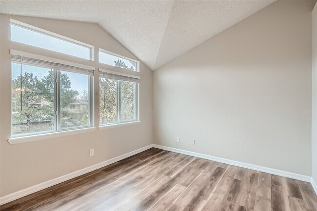 Building Photo - Desirable DTC Condo