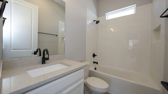 Building Photo - 407 Gowdy Rd
