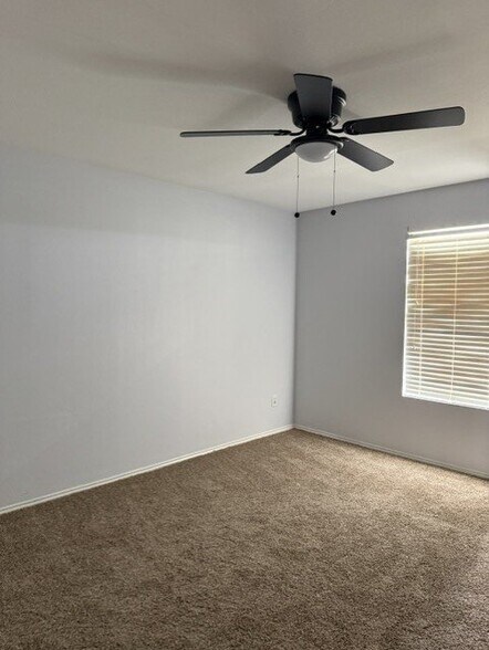 Building Photo - 1451 Glenwick Dr