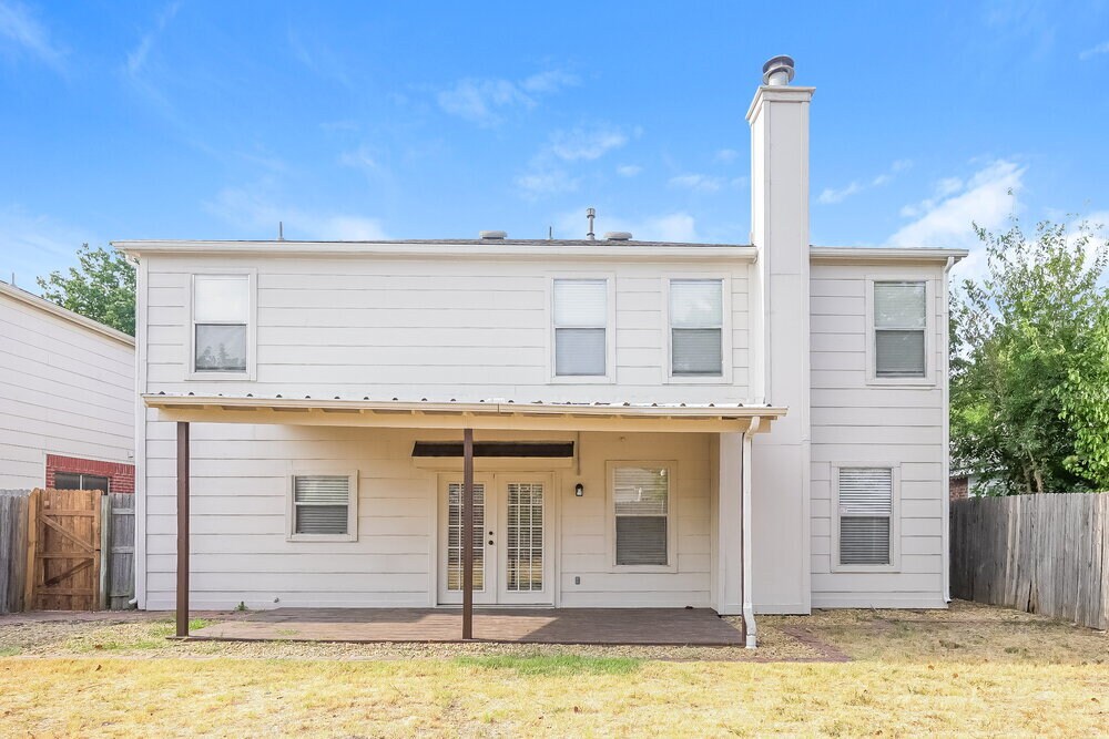 Building Photo - 1028 Springcreek Dr