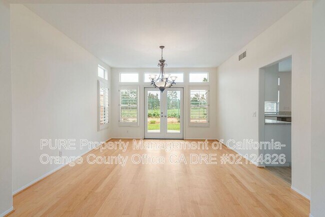 Building Photo - 11930 N Riviera