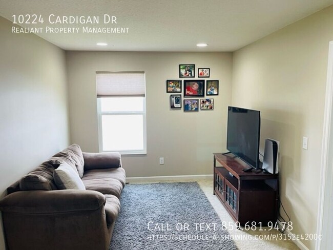 Building Photo - 10224 Cardigan Dr