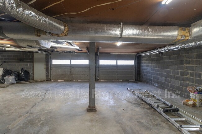 Building Photo - 4802 Inskip Rd
