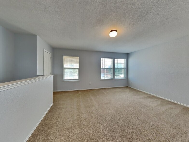 Building Photo - 12885 Kiltartan Dr