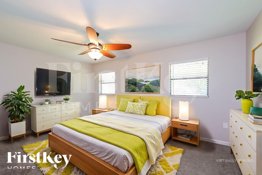 Building Photo - 5305 Lisa Ave