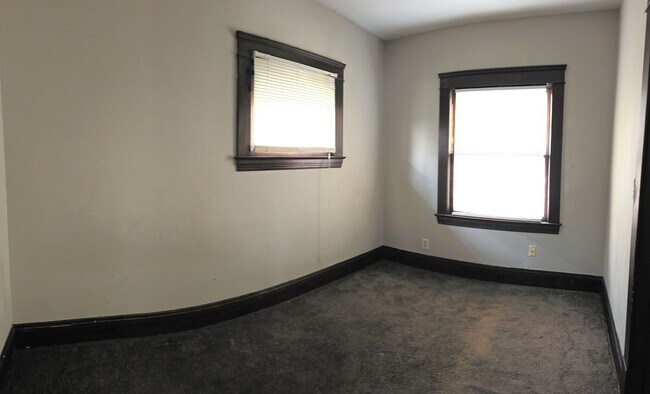 Building Photo - 11301 Florian Ave