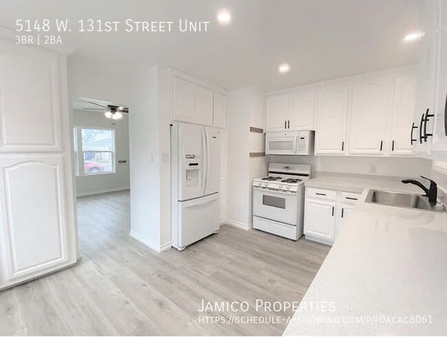 Building Photo - 5148 W 131st St