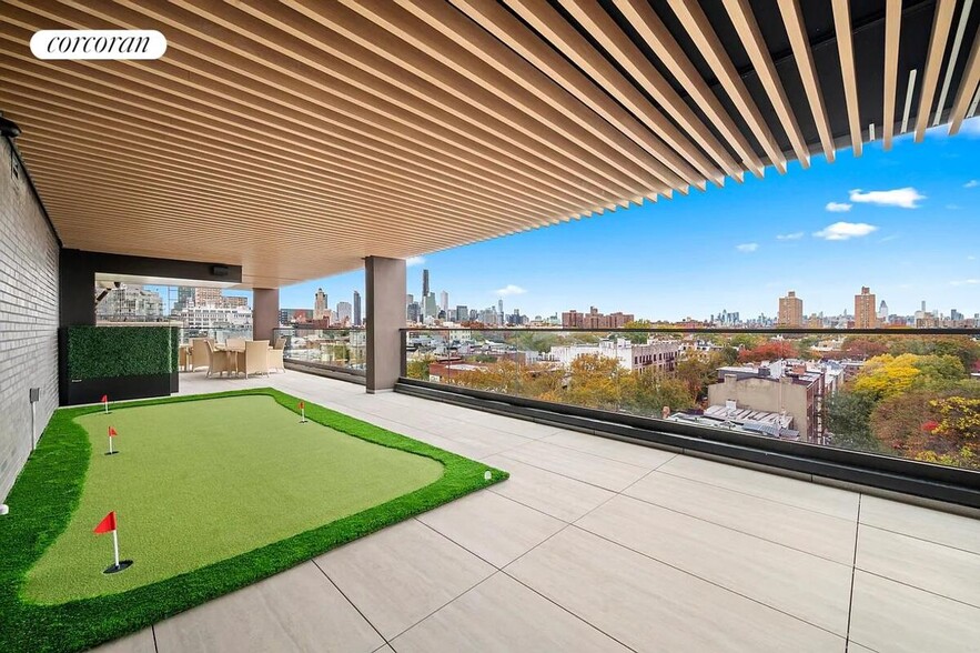 Building Photo - 1 Putnam Ave