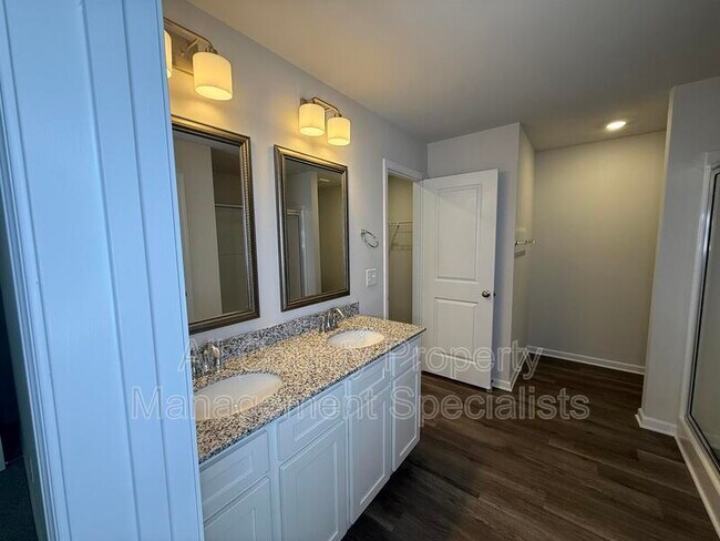 Building Photo - 814 Cattle Egret Ln