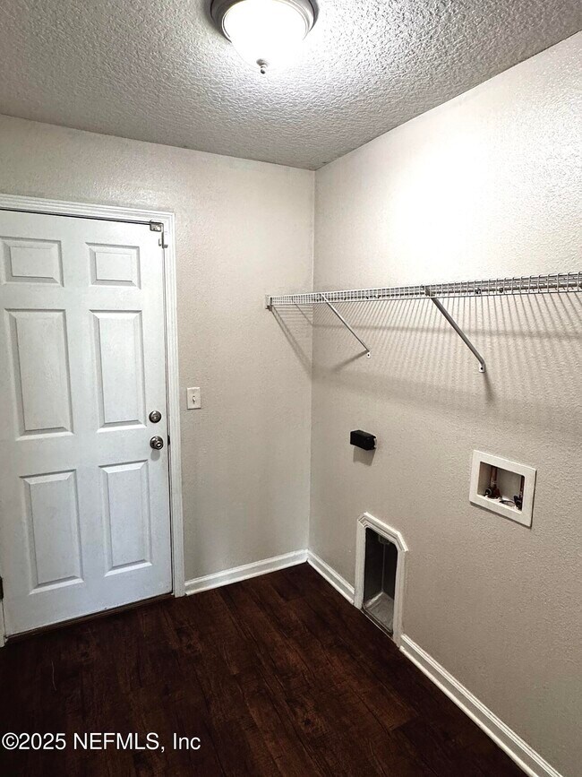 Building Photo - 8224 Golden Bamboo Dr
