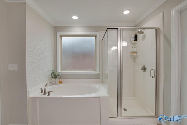 Building Photo - 15133 Lakeside Trail SW