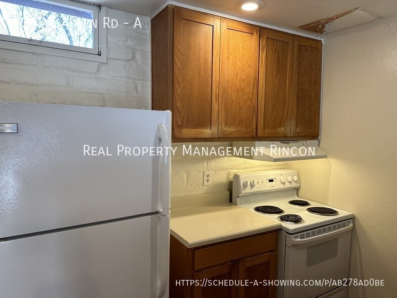 Building Photo - 1303 E Allen Rd