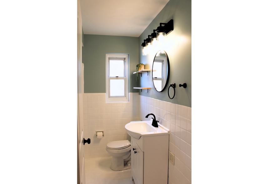 Building Photo - 3806 Gardner Ave