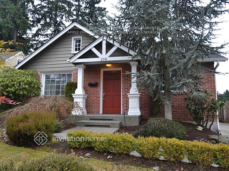 Primary Photo - 218 Summit Ave