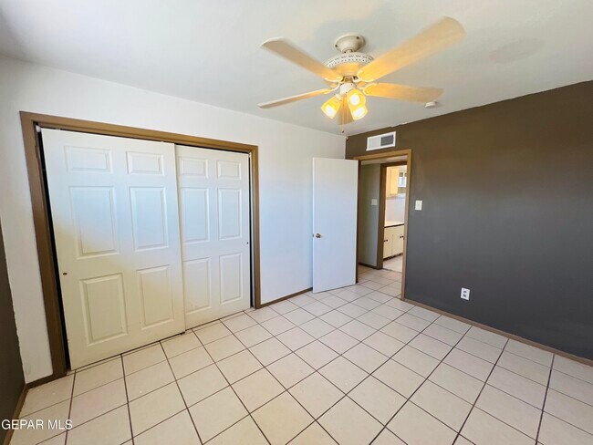 Building Photo - 356 Ridgemont Dr