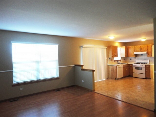 Building Photo - 4515 Skylark Ln