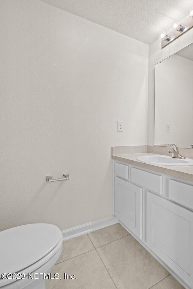 Building Photo - 46 Oarsman Xing Dr