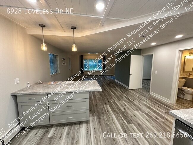 Building Photo - 8928 Loveless Dr NE