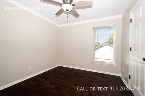 Building Photo - 582 W Layton St