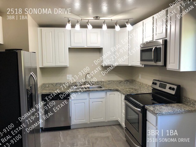 Building Photo - 2518 Sonoma Dr