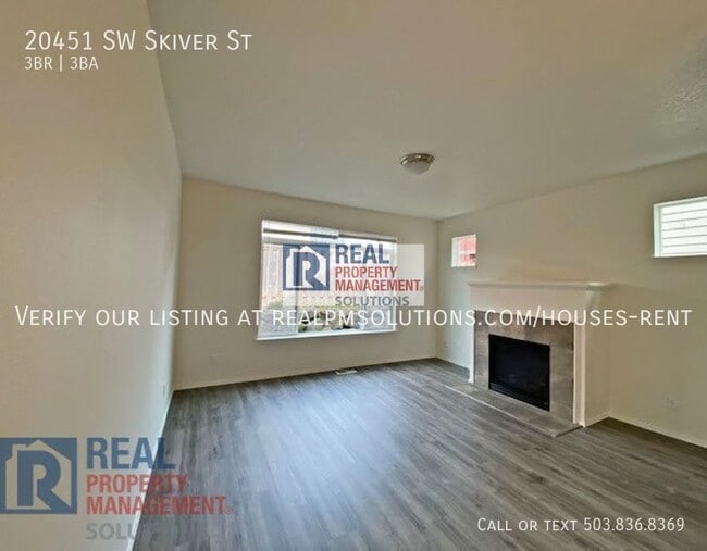 Building Photo - 20451 SW Skiver St
