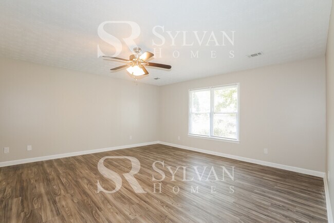 Building Photo - At Last, This Is What You Have Been Searching For!