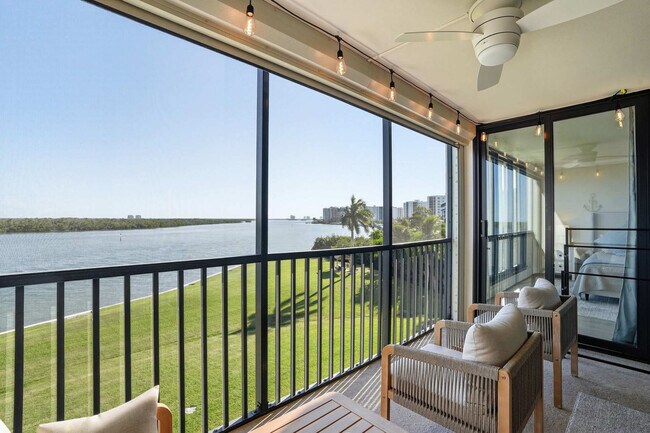 Building Photo - 4253 Bay Beach Ln