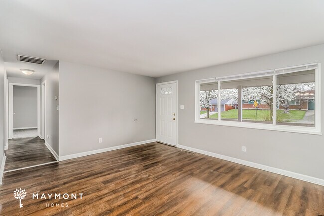 Building Photo - Great Springdale Home