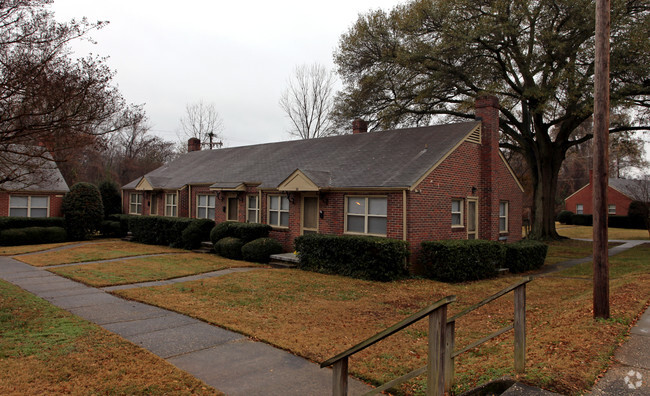 Primary Photo - Martha Washington Apartment