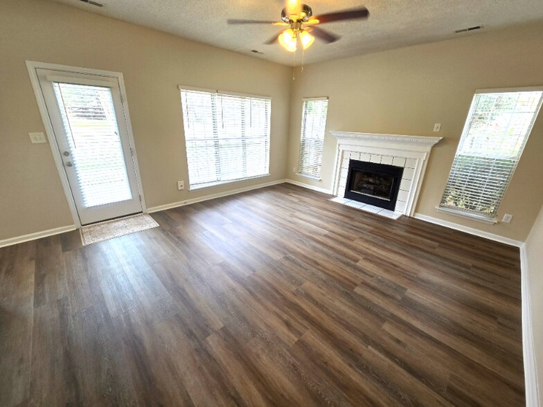 Building Photo - 14522 Cinnamon Field Rd