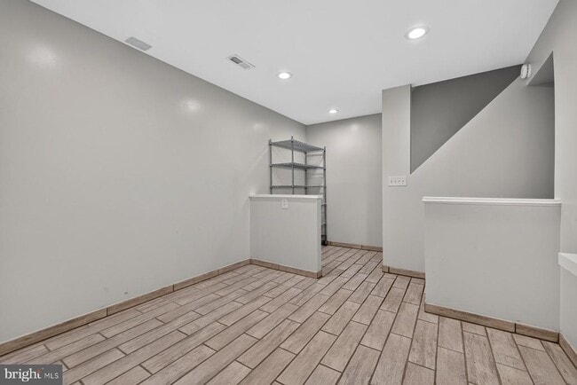 Building Photo - 8808 Eureka Ln