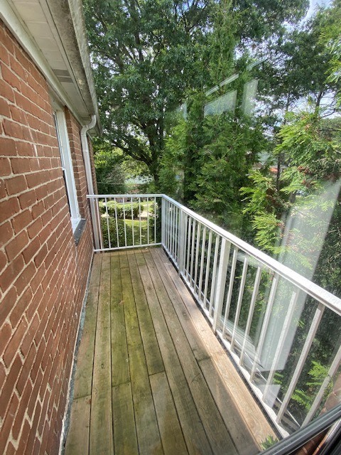 Primary Photo - 157 White Plains Rd