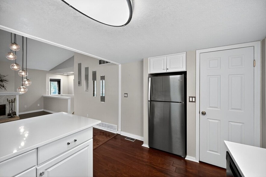 Building Photo - 3501 S Kittredge St